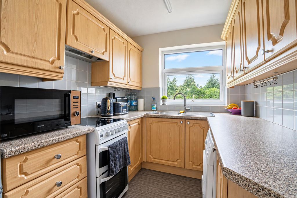 Property photo 3 of 14 61F89cd8-c713-4562-A12E-B6A9770423Af.Png