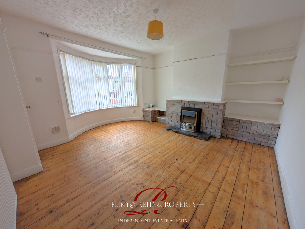 Property photo 3 of 15 Living Room