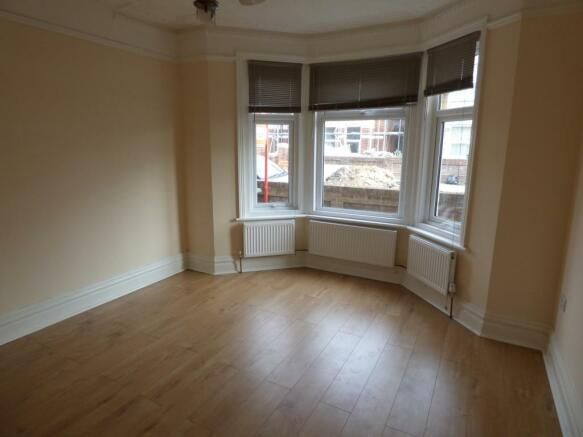 Property photo 2 of 7 Lounge Gff