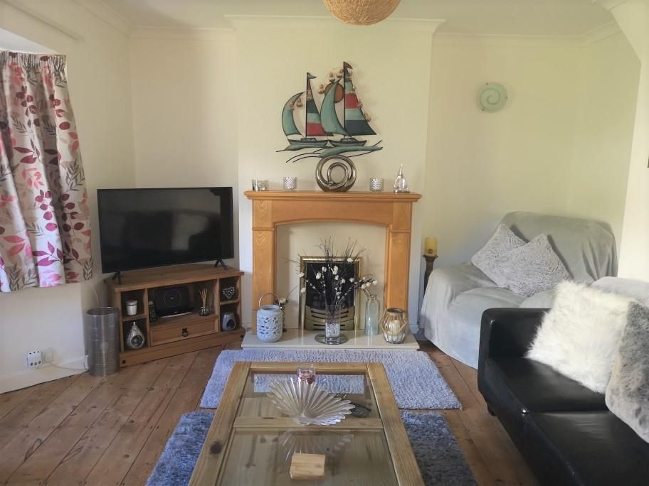 Property photo 2 of 10 Living Room .Jpg