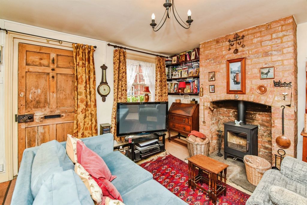 Property photo 2 of 19