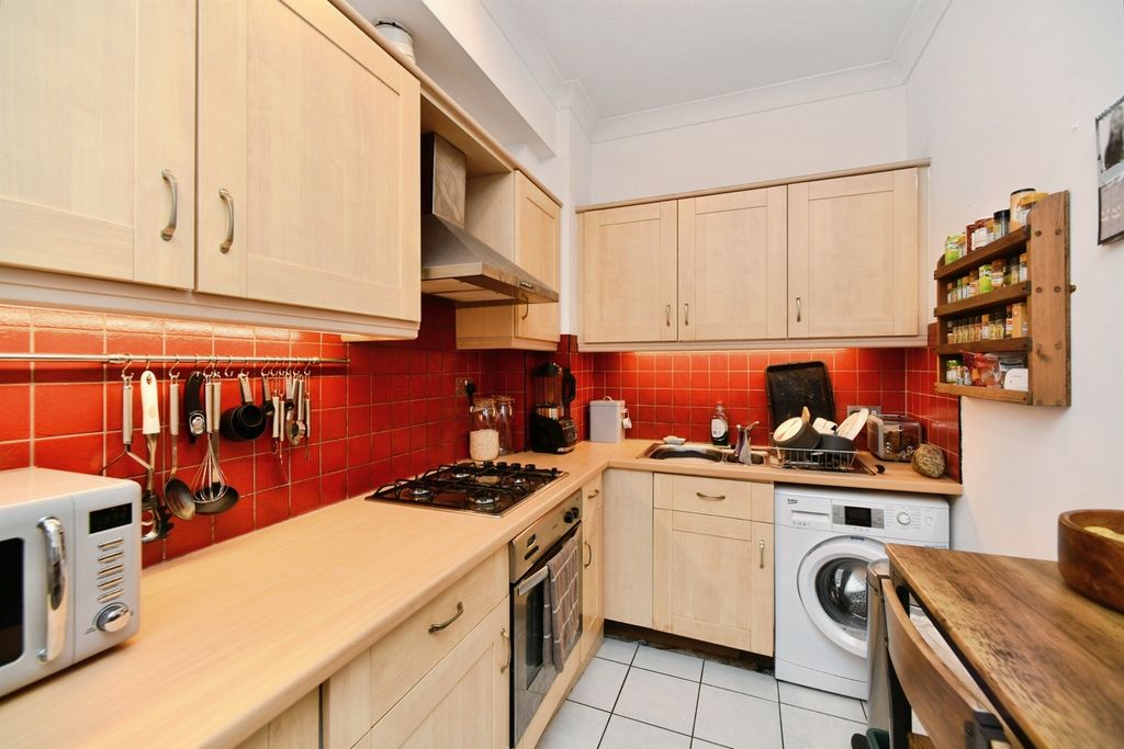 Property photo 3 of 16