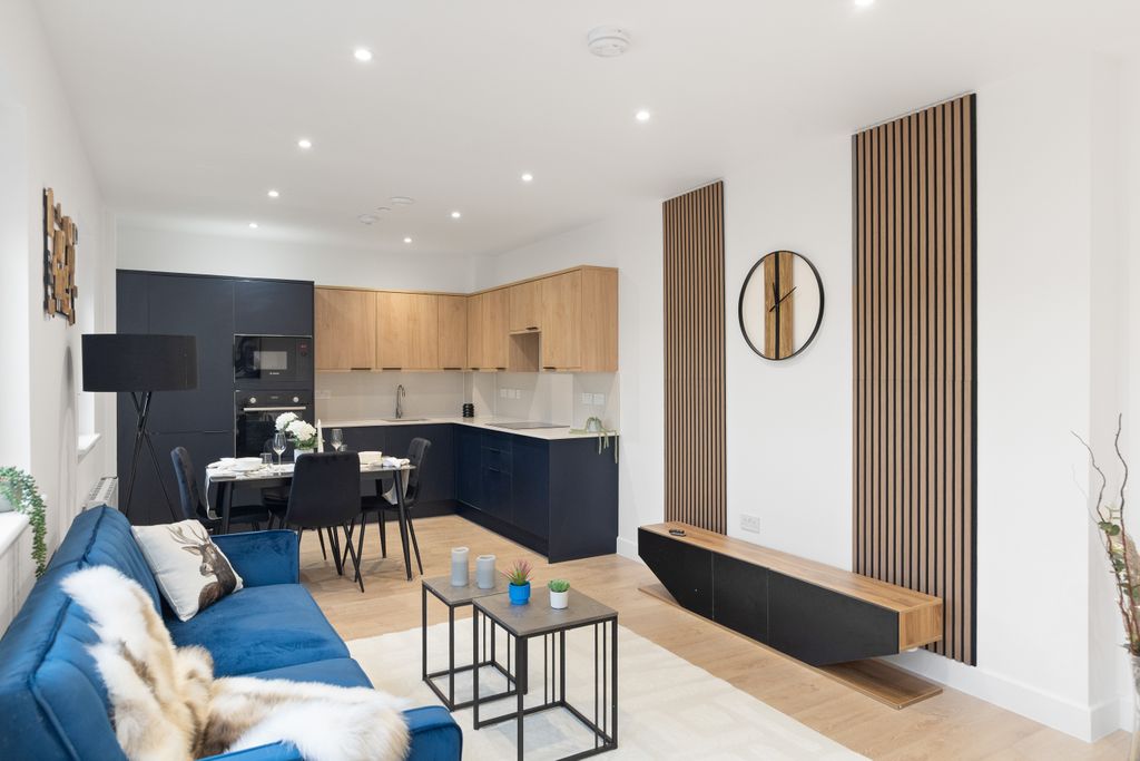 Property photo 2 of 15