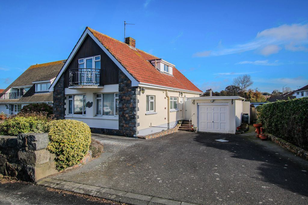 Property photo 1 of 19 Photo 0