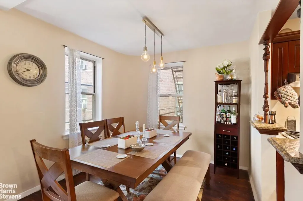 Property photo 3 of 7 <Alttext/>
