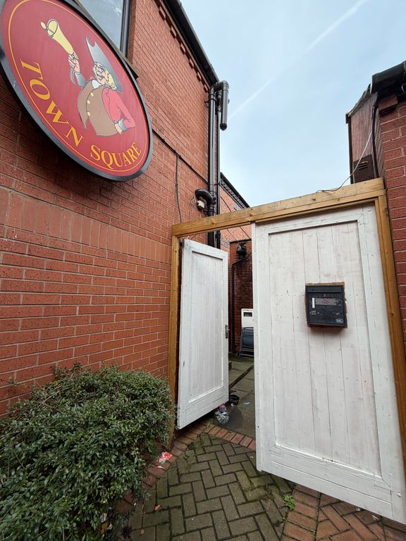 Property photo 1 of 5