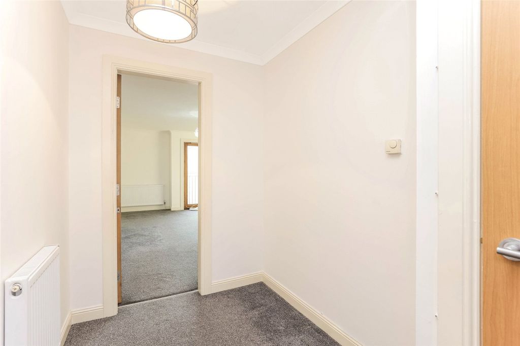 Property photo 2 of 25 Picture No. 03