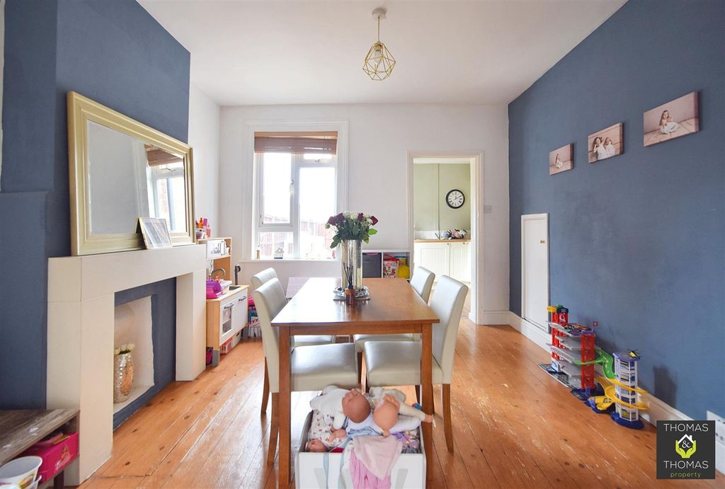 Property photo 2 of 10 Dsc_0035 (1).Jpg