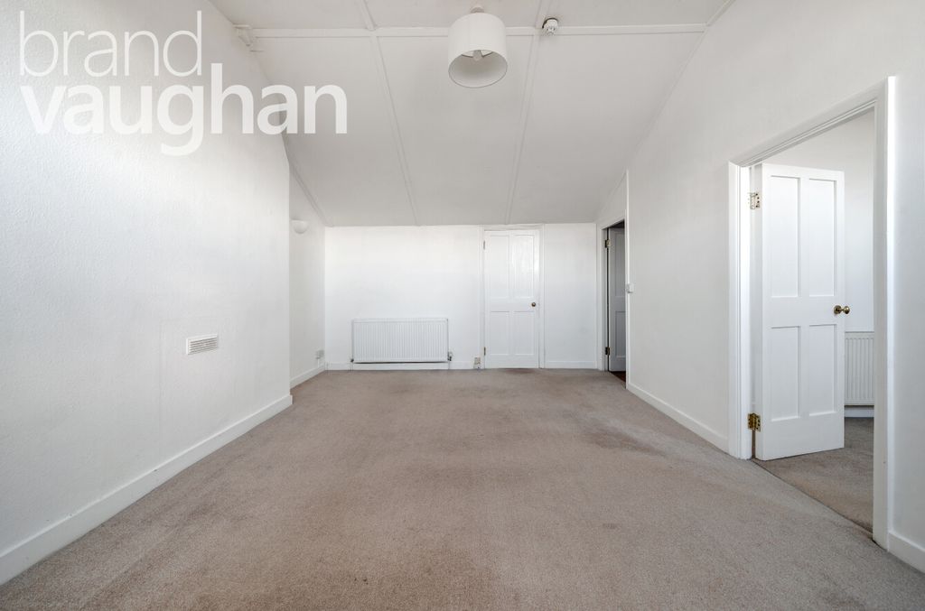 Property photo 2 of 5 Living Room