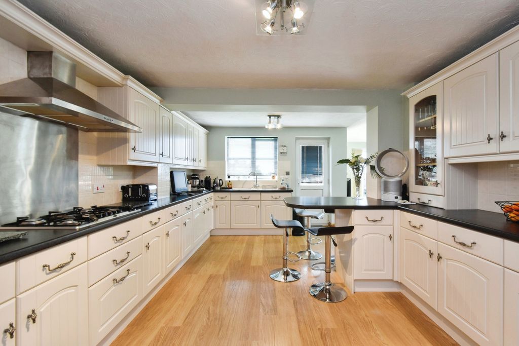 Property photo 1 of 19 Photography