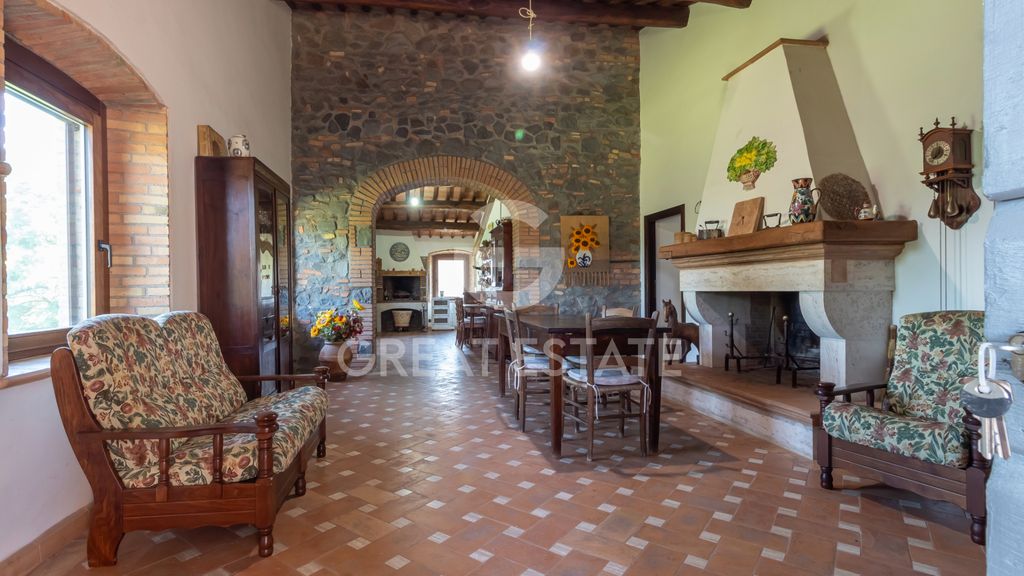 Property photo 2 of 43 Interiors