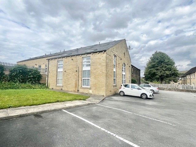 Property photo 1 of 8