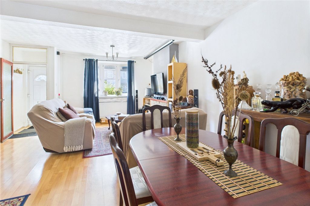 Property photo 3 of 16 Picture No. 07