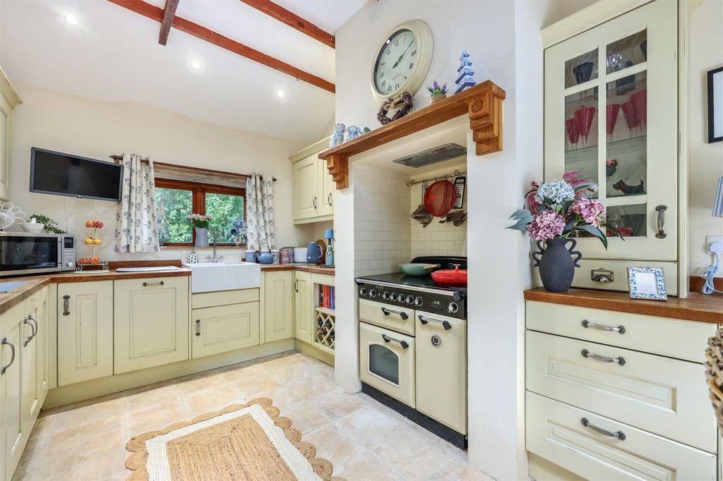 Property photo 3 of 35 Picture No. 14