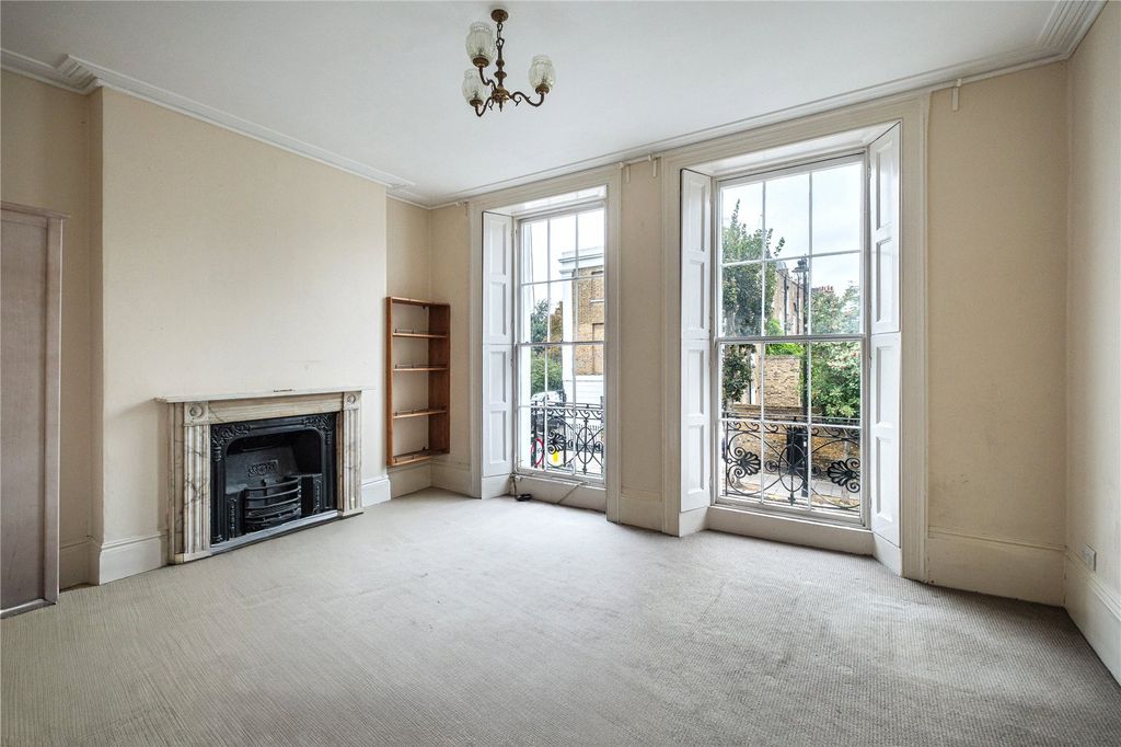 Property photo 2 of 9 Picture No. 16