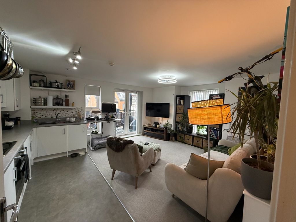 Property photo 2 of 13 4798503