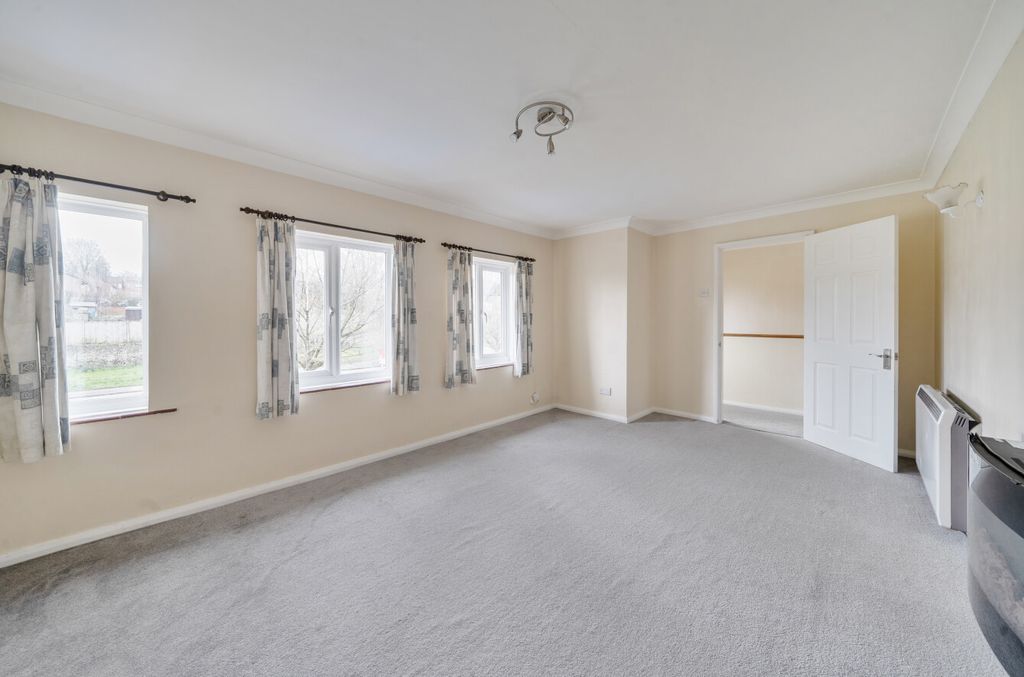 Property photo 3 of 16 1415460-14-699314...