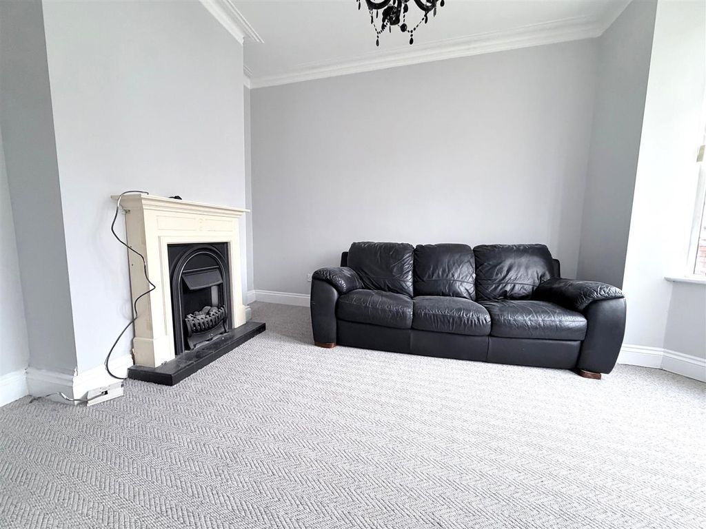 Property photo 3 of 12 2.Jpg