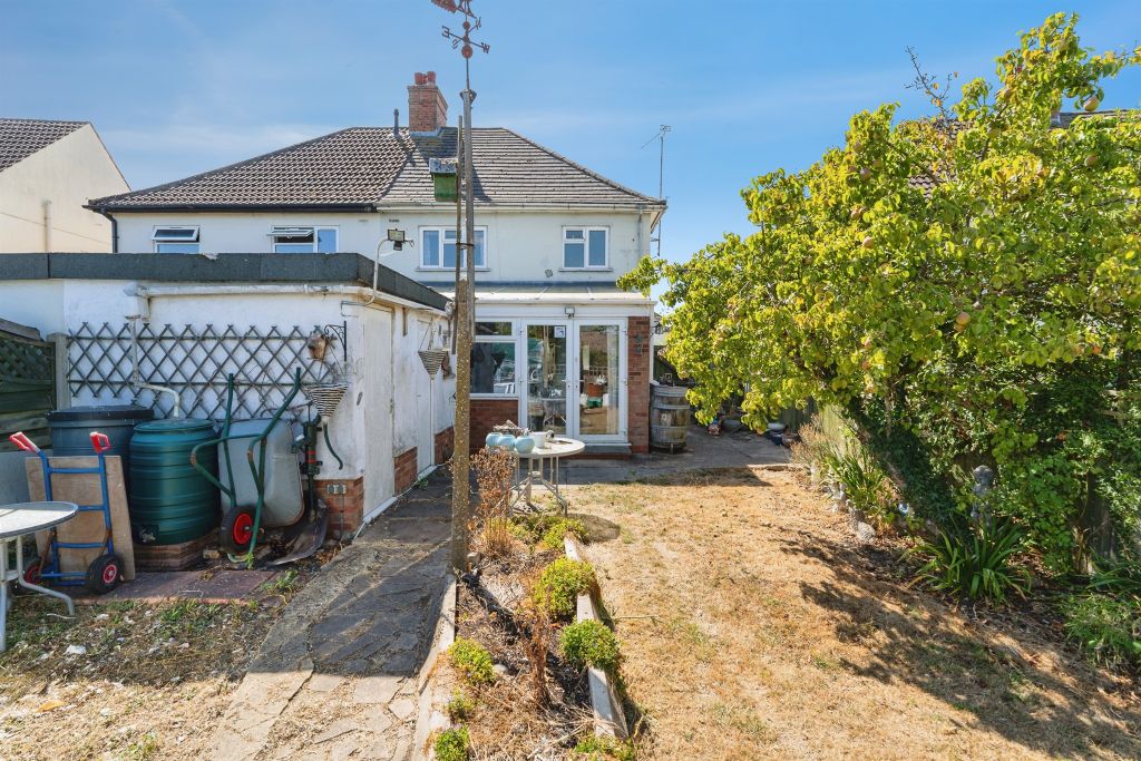 Property photo 2 of 21
