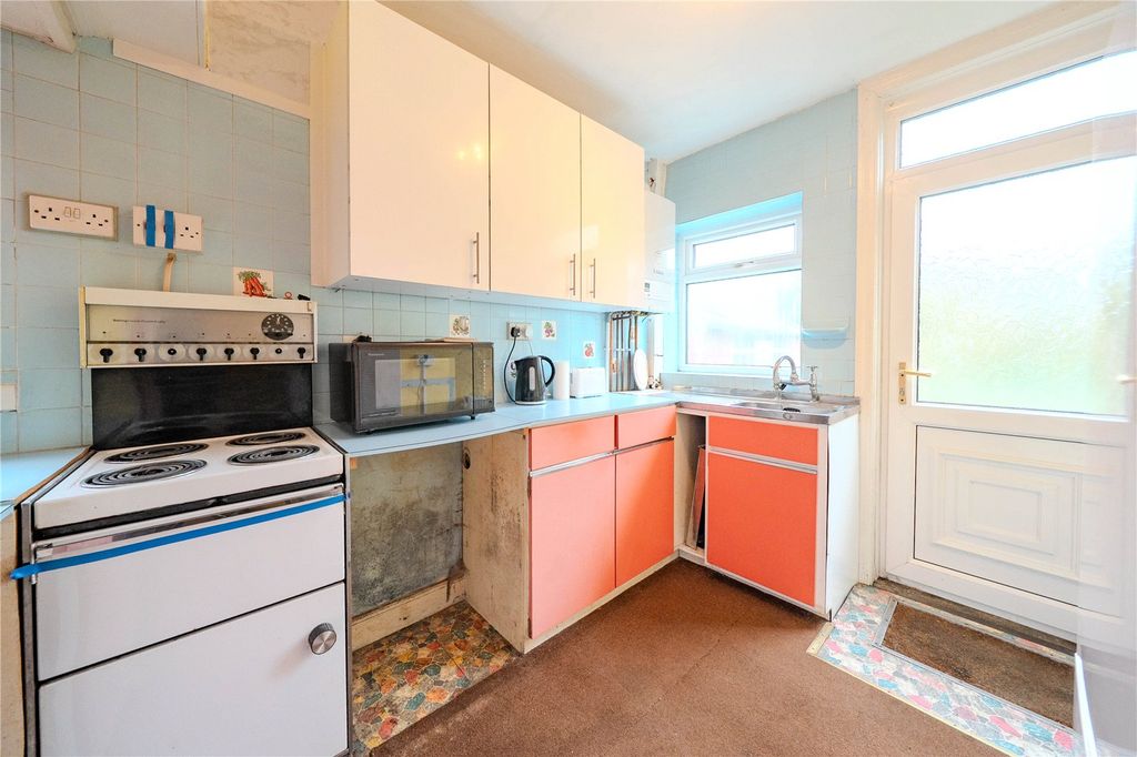 Property photo 2 of 13 Picture No. 05