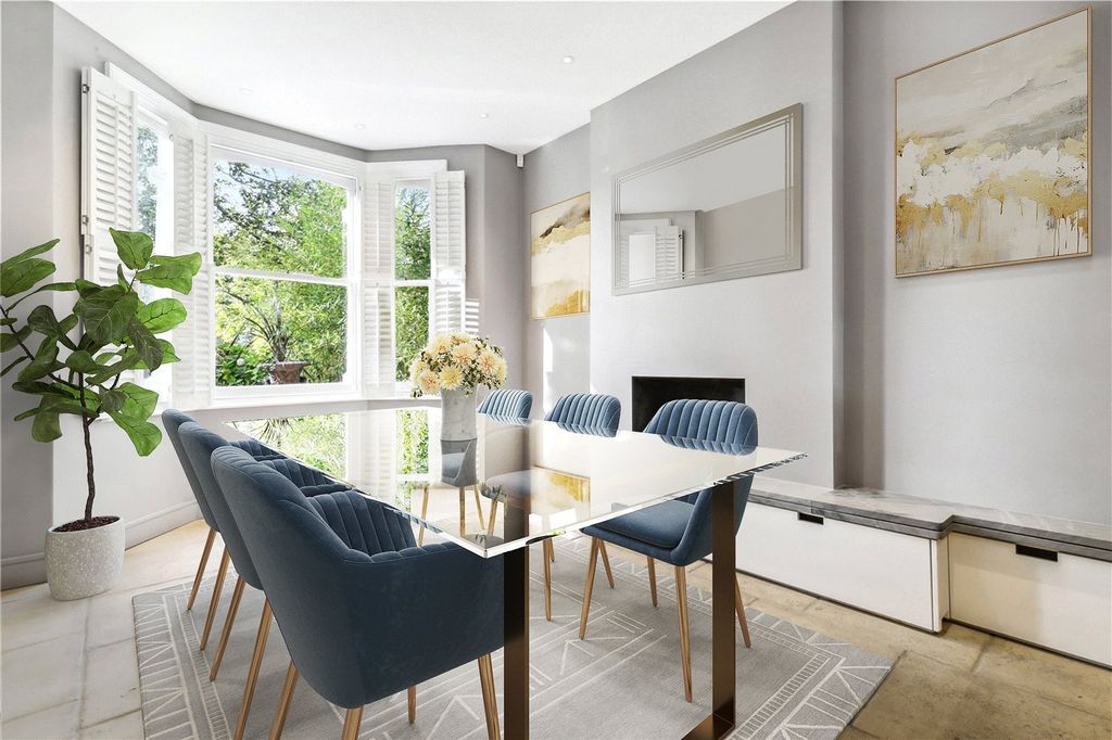 Property photo 3 of 15 Dining Room