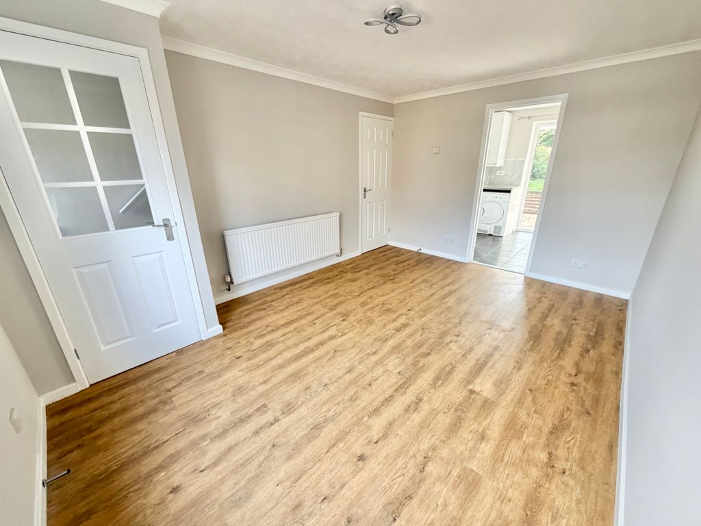 Property photo 3 of 10 Img_8750