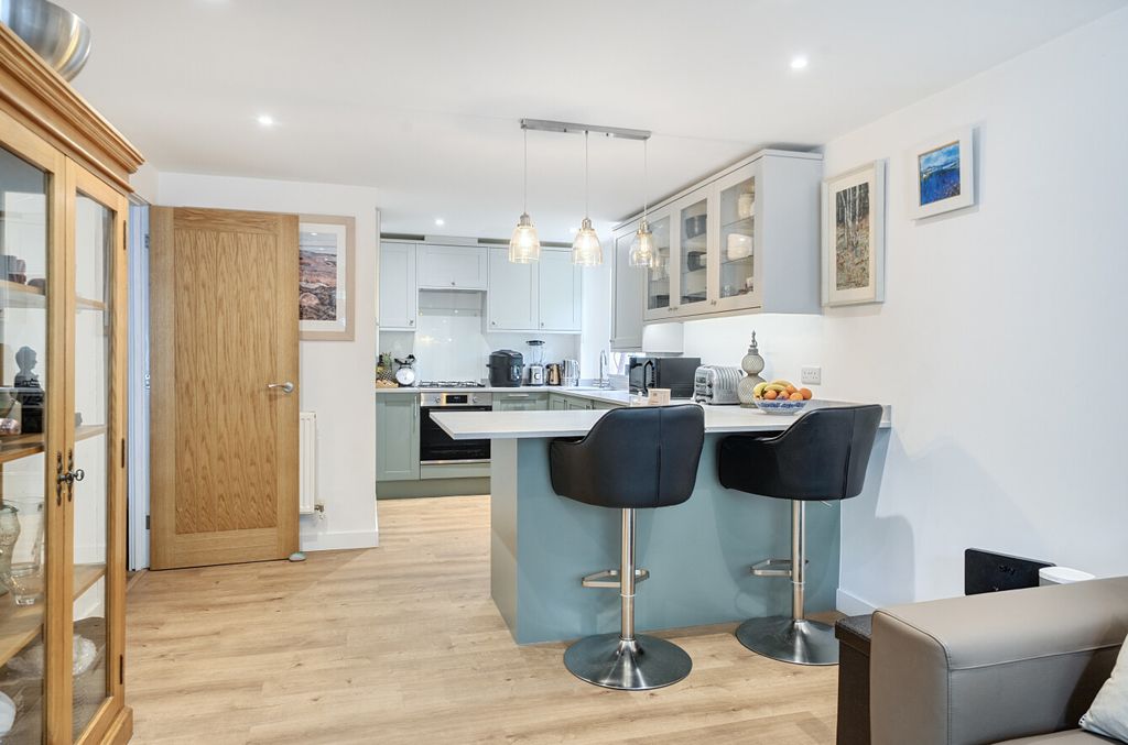 Property photo 2 of 15 1459974-28-6A0725...