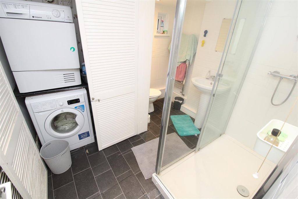 Property photo 1 of 6 Qhhllz4S0Wwoaez2-Cdsmj344Og.Jpg