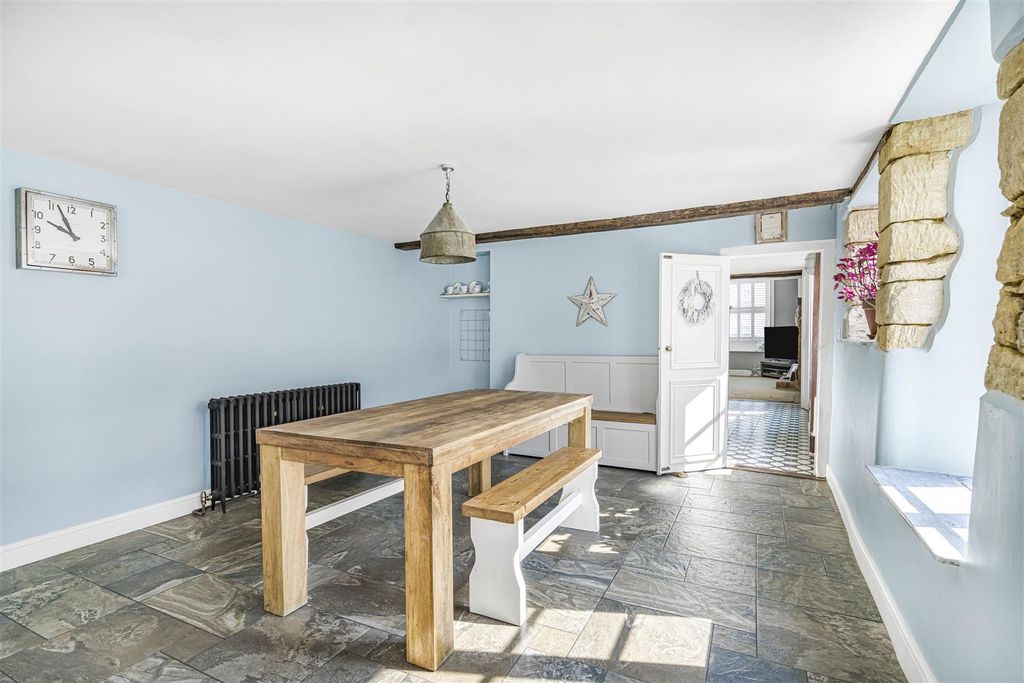 Property photo 2 of 37 40_58459.Jpg