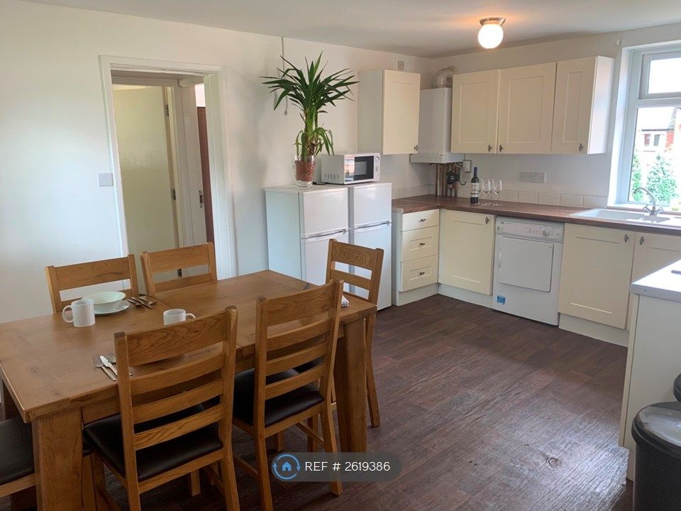 Property photo 1 of 15 Shared Communal Area