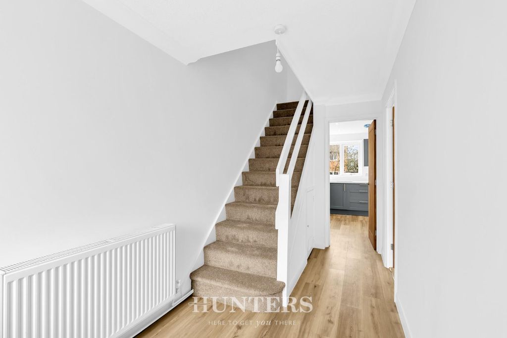 Property photo 3 of 19 Arnold Drive (2).Jpg