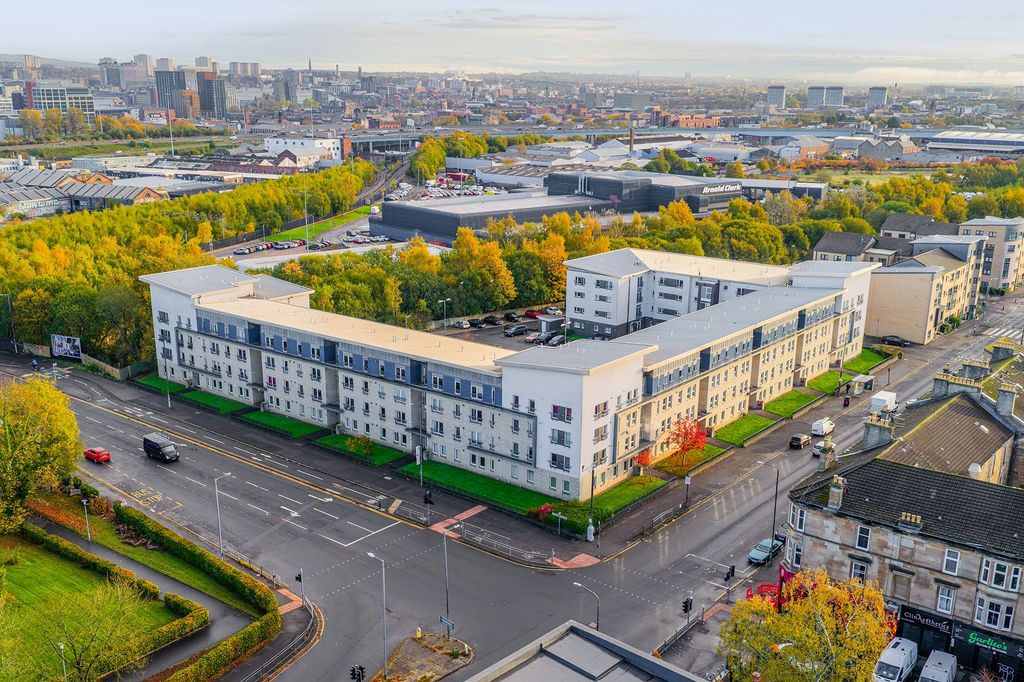 Property photo 2 of 15