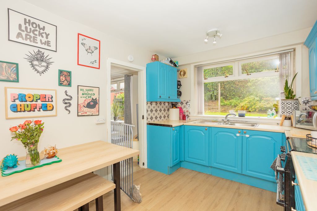 Property photo 3 of 26 Kitchen/Diner