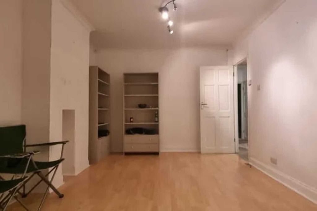 Property photo 2 of 5