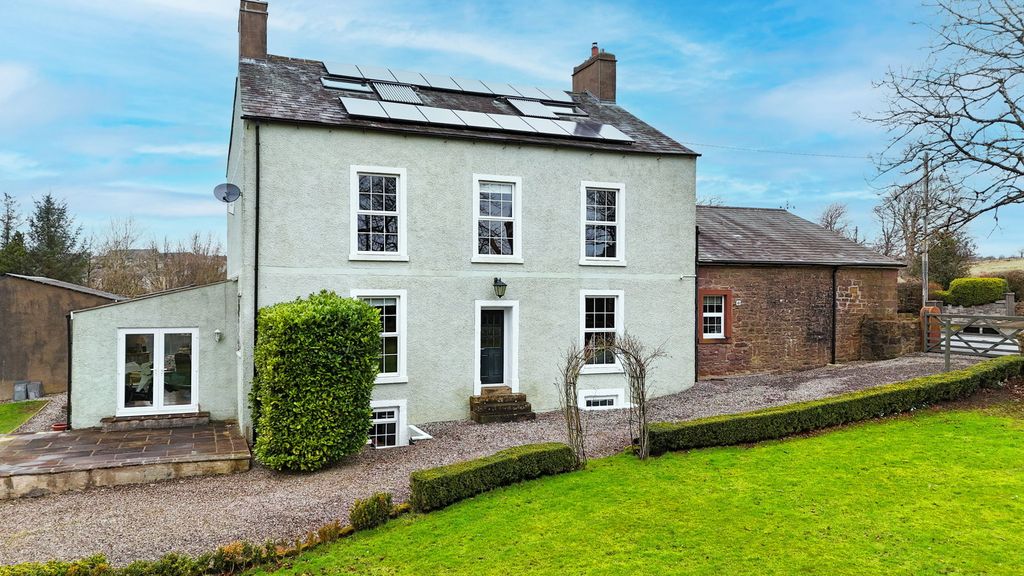 Property photo 2 of 44