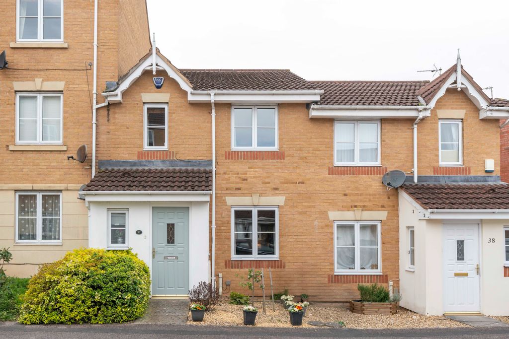 Property photo 1 of 17 6