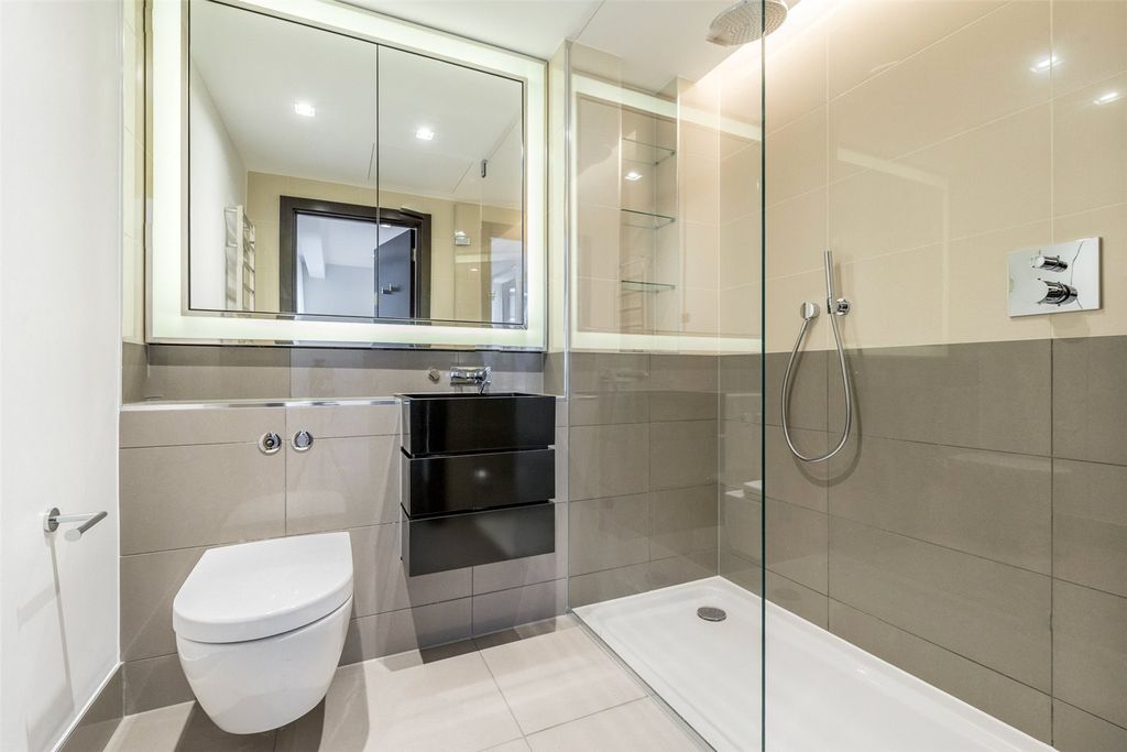 Property photo 3 of 21 Picture No. 20