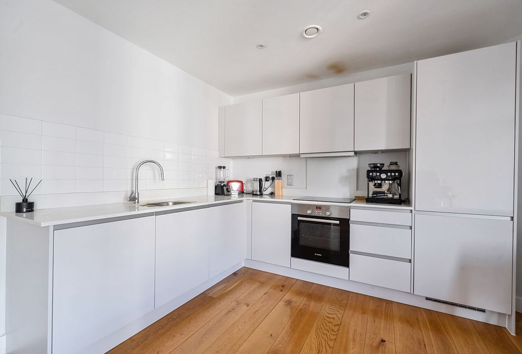 Property photo 2 of 19 1342226-7-68A7558...