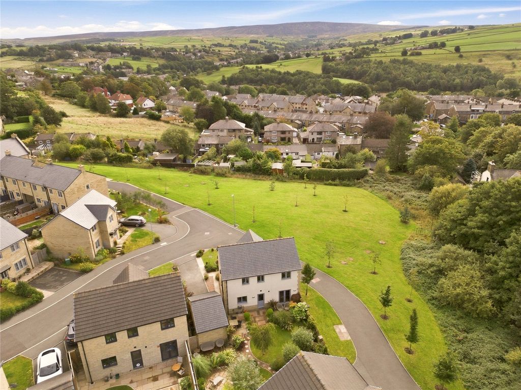 Property photo 2 of 44 Drone