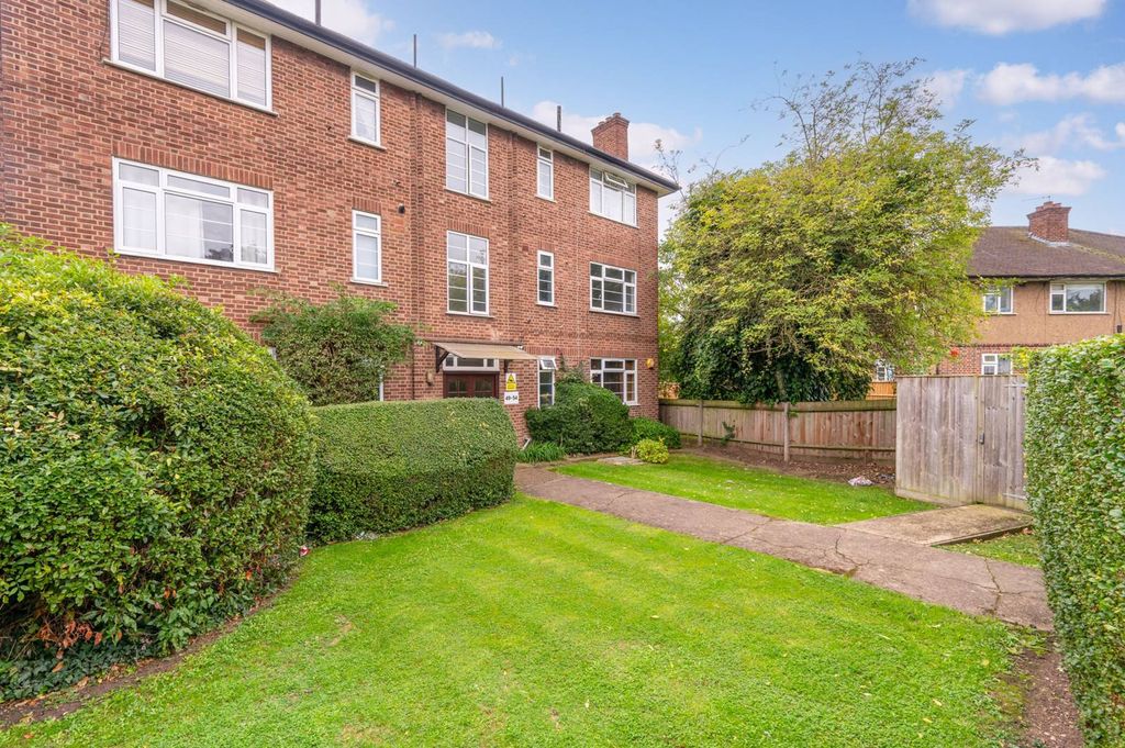 Property photo 3 of 13