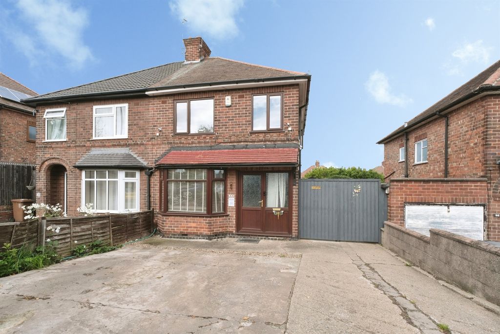 Property photo 2 of 20
