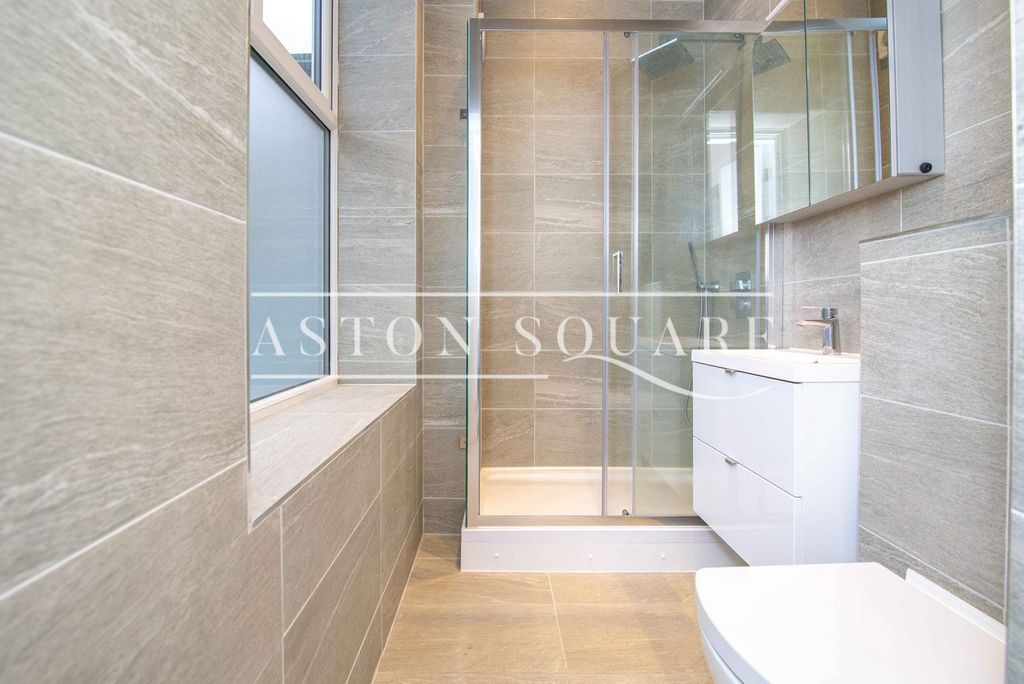 Property photo 2 of 2