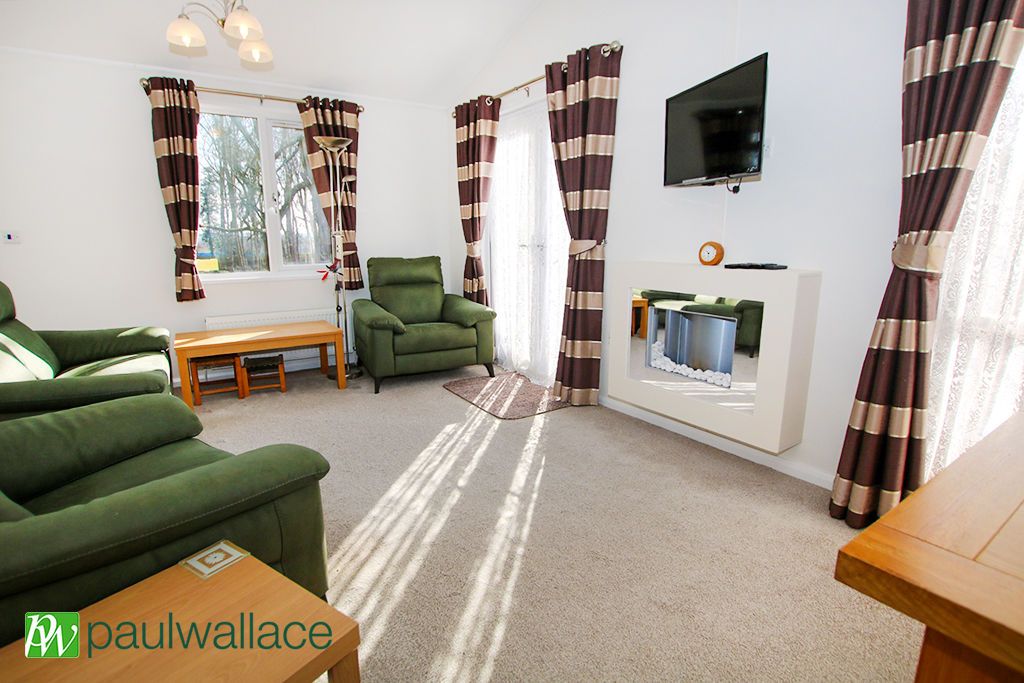 Property photo 3 of 9 Lounge