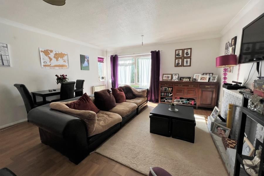 Property photo 2 of 6