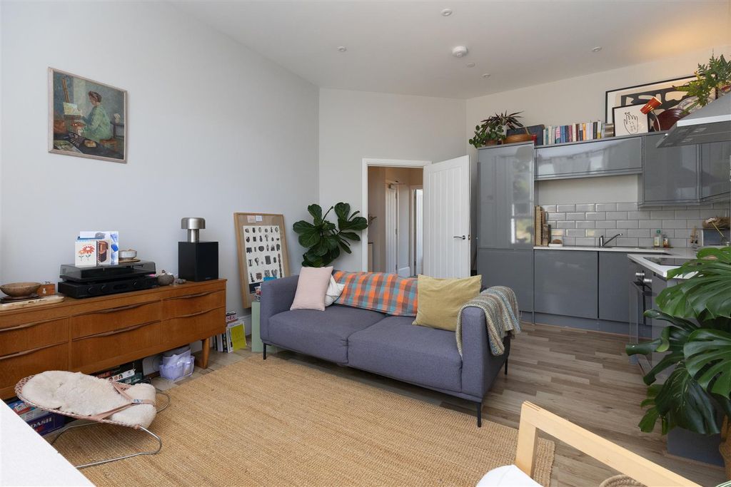 Property photo 2 of 20 Open Plan Living Space