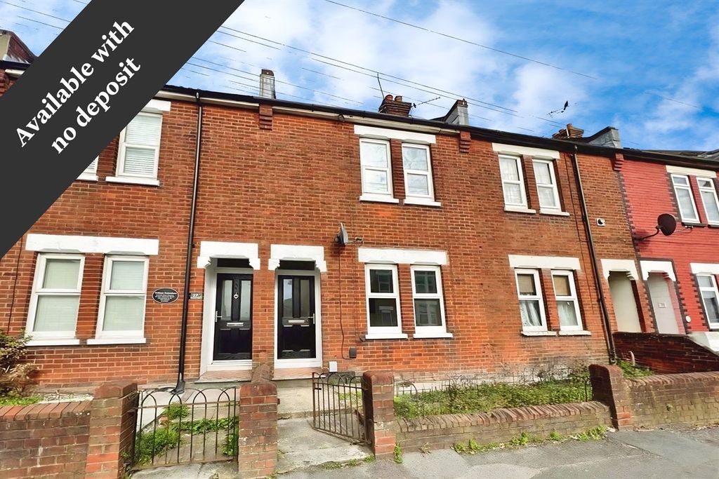 Property photo 1 of 10 (Thumbnail)