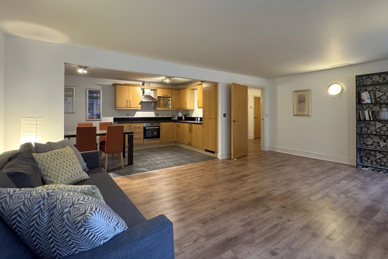 Property photo 1 of 12 Photo 17