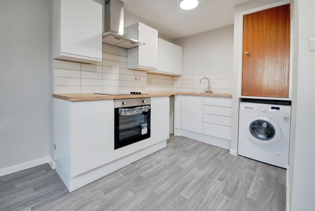 Property photo 2 of 6 6Dea10Bf-Dsc_0017-Dsc_0019.Jpg