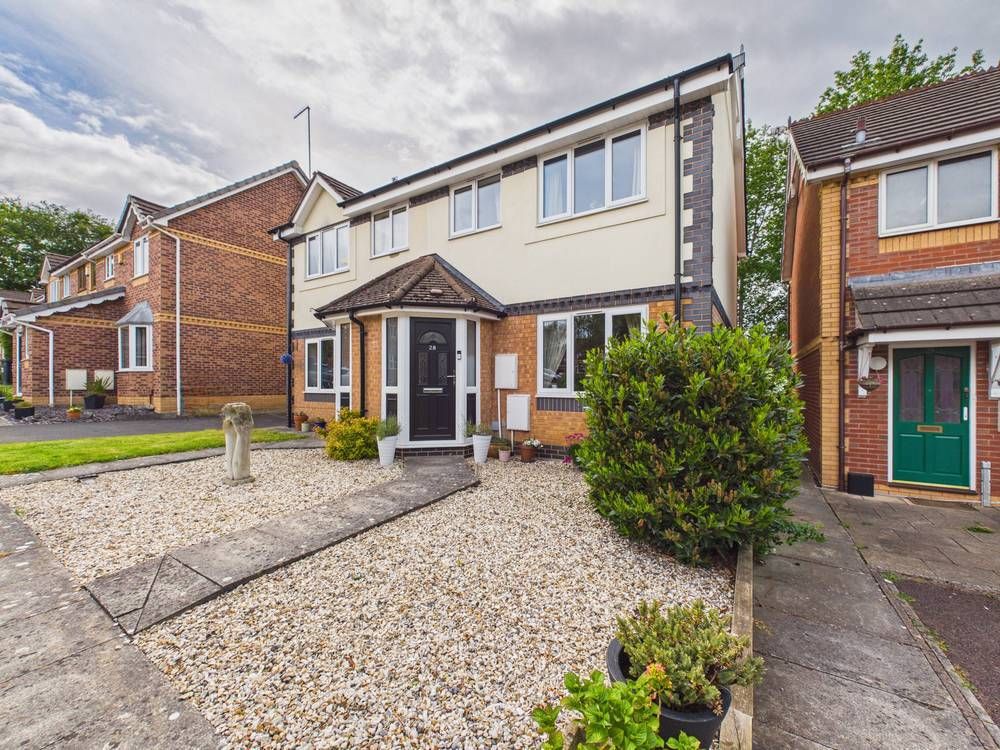 Property photo 1 of 17 Giraffe360-Still004