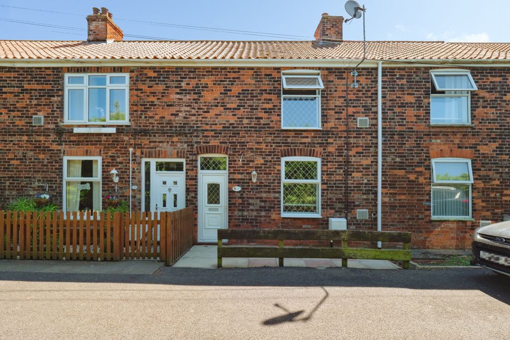 Property photo 2 of 14